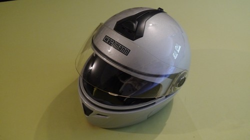 Gebrauchter motorradhelm - gebrauchter, in